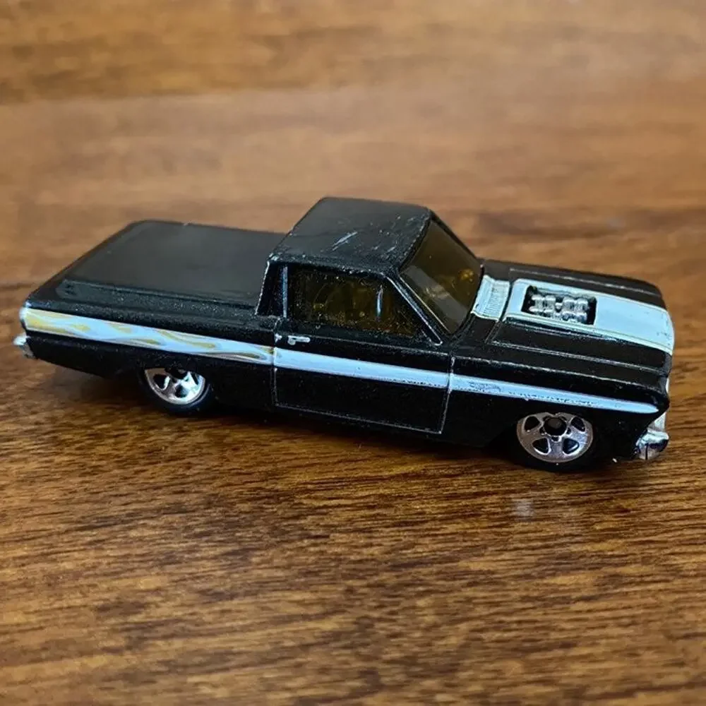 HOT WHEELS 1965 Ford Ranchero Truck Multipack Exclusive 2010 Release